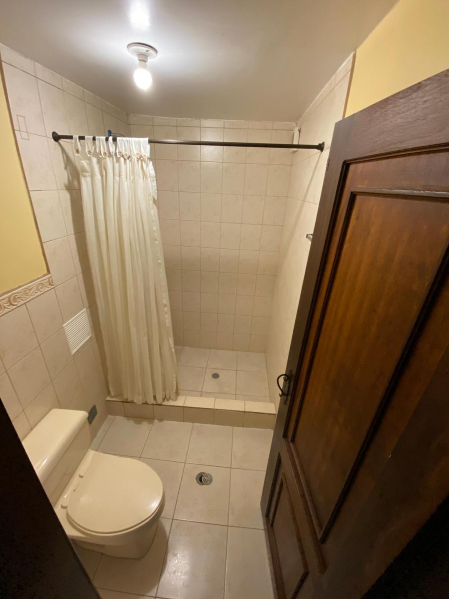 Latacunga Hostel Экстерьер фото
