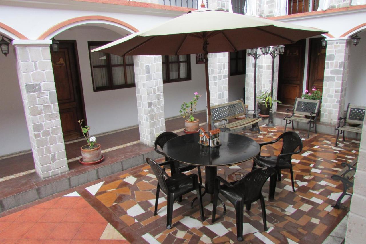 Latacunga Hostel Экстерьер фото